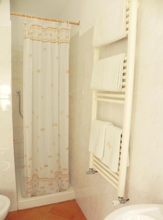B&B I Glicini Vescina Екстериор снимка