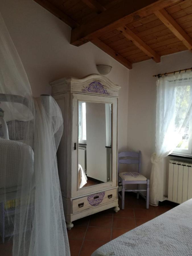 B&B I Glicini Vescina Екстериор снимка